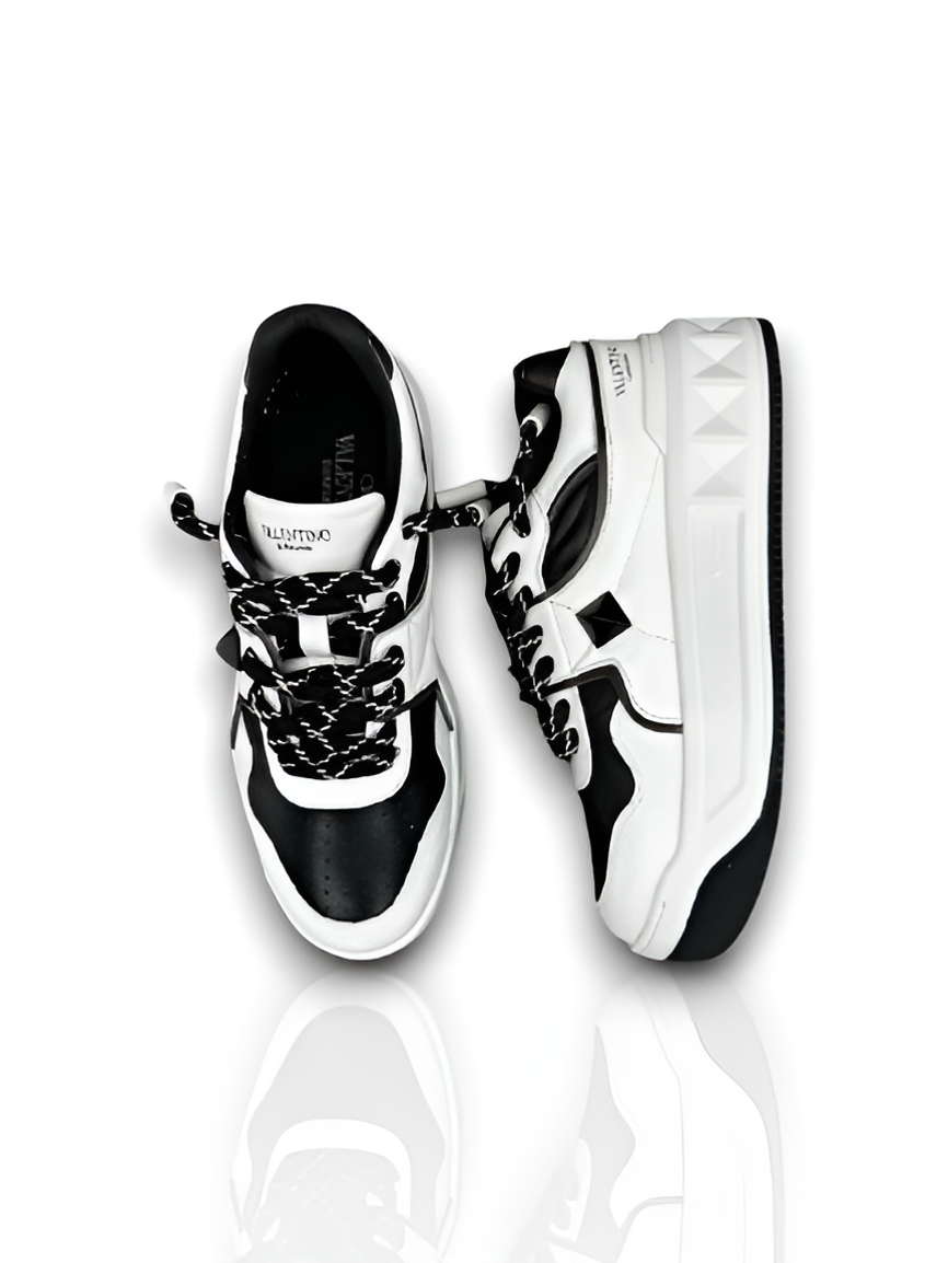 VALENTINO GARAVANI "One Stud XL"